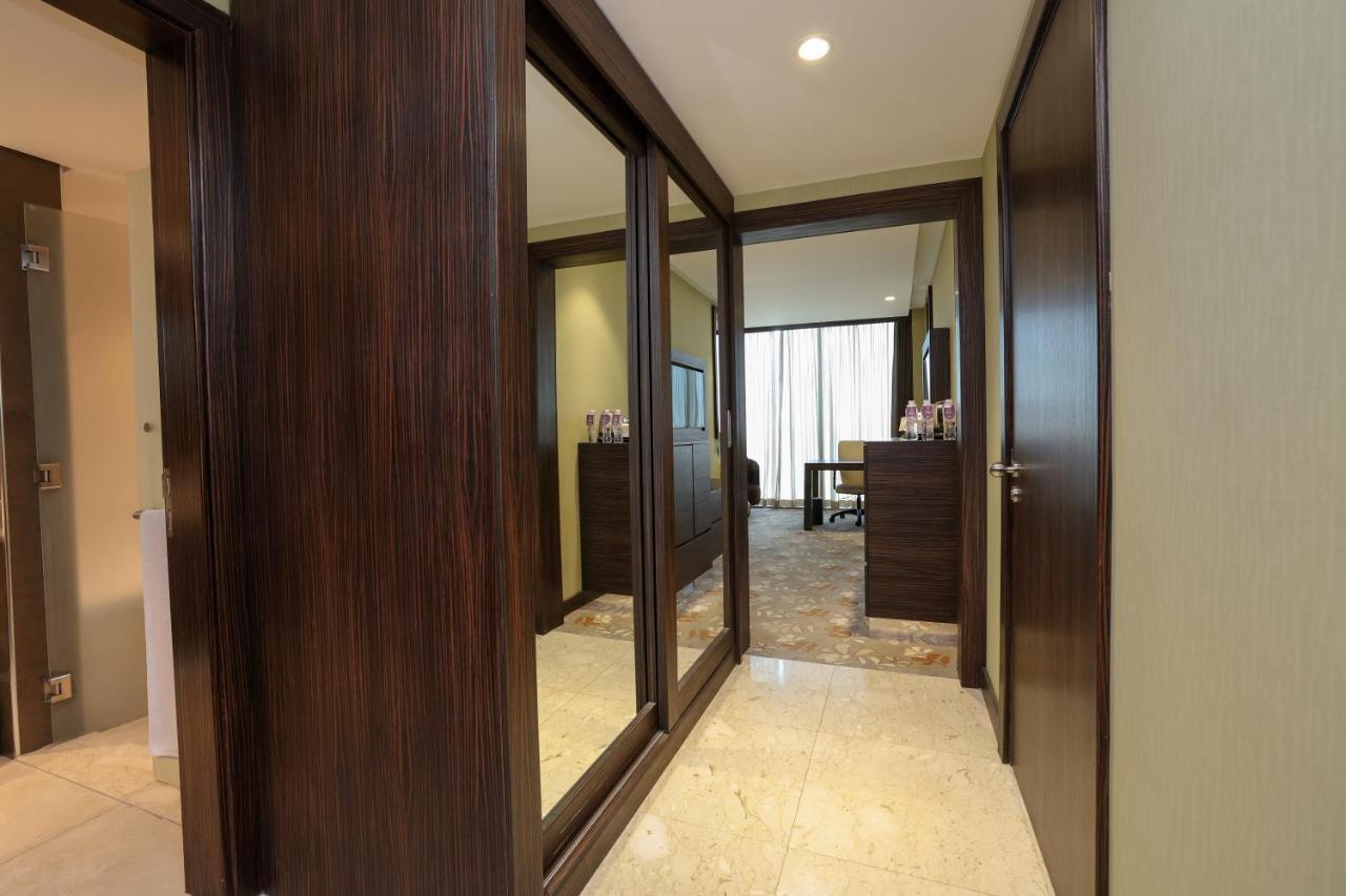 Crowne Plaza Kuwait Al Thuraya City By Ihg Kuwait City Luaran gambar