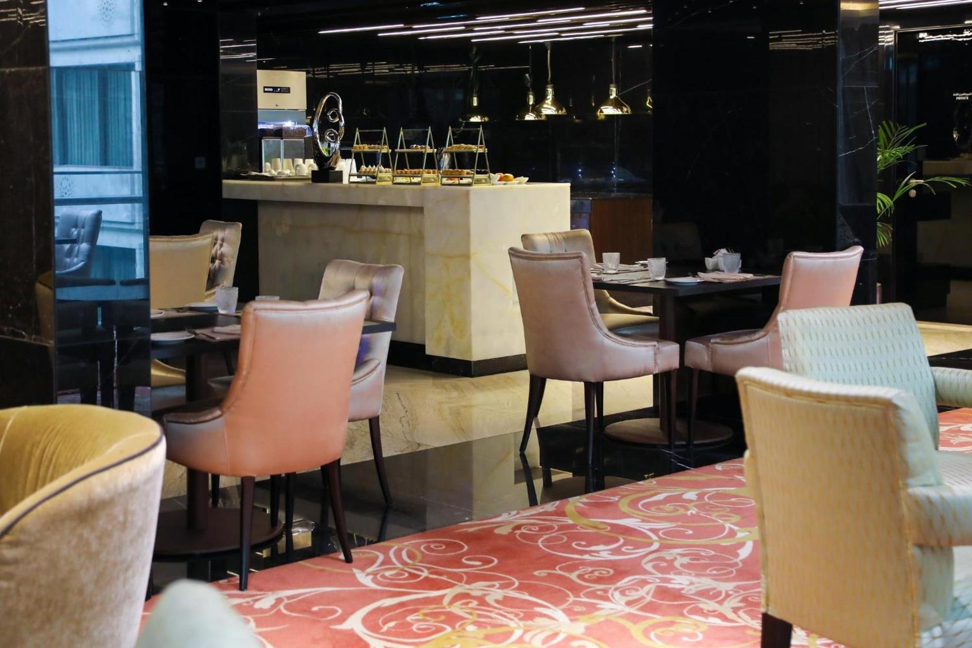 Crowne Plaza Kuwait Al Thuraya City By Ihg Kuwait City Luaran gambar
