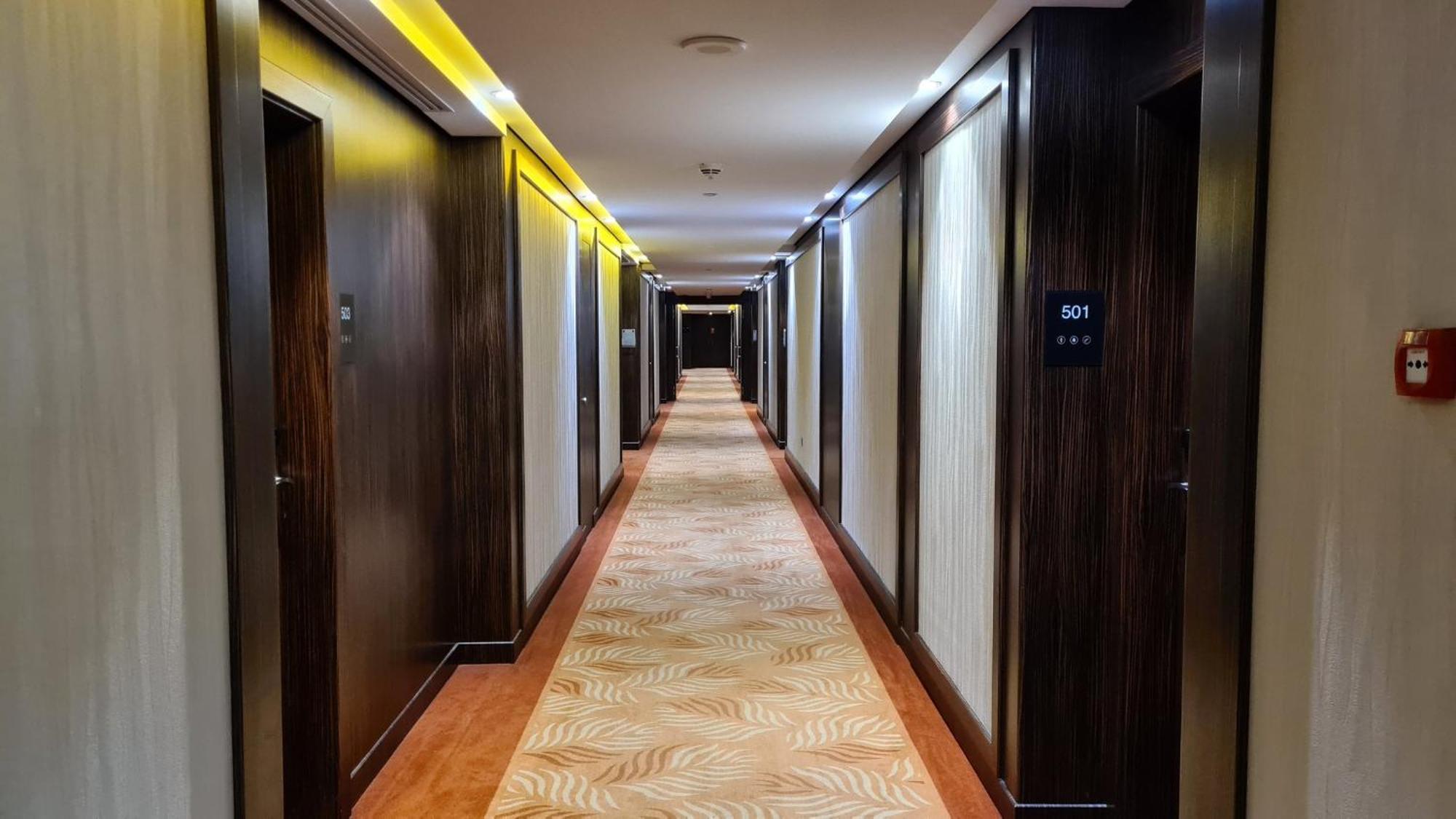Crowne Plaza Kuwait Al Thuraya City By Ihg Kuwait City Luaran gambar