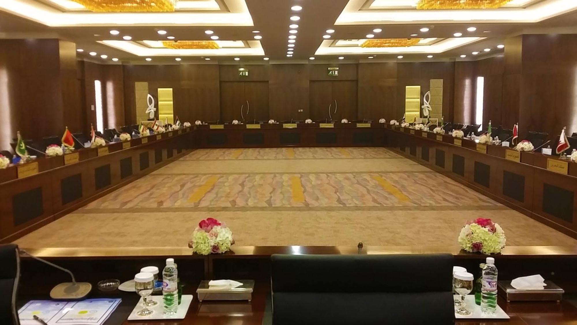 Crowne Plaza Kuwait Al Thuraya City By Ihg Kuwait City Luaran gambar