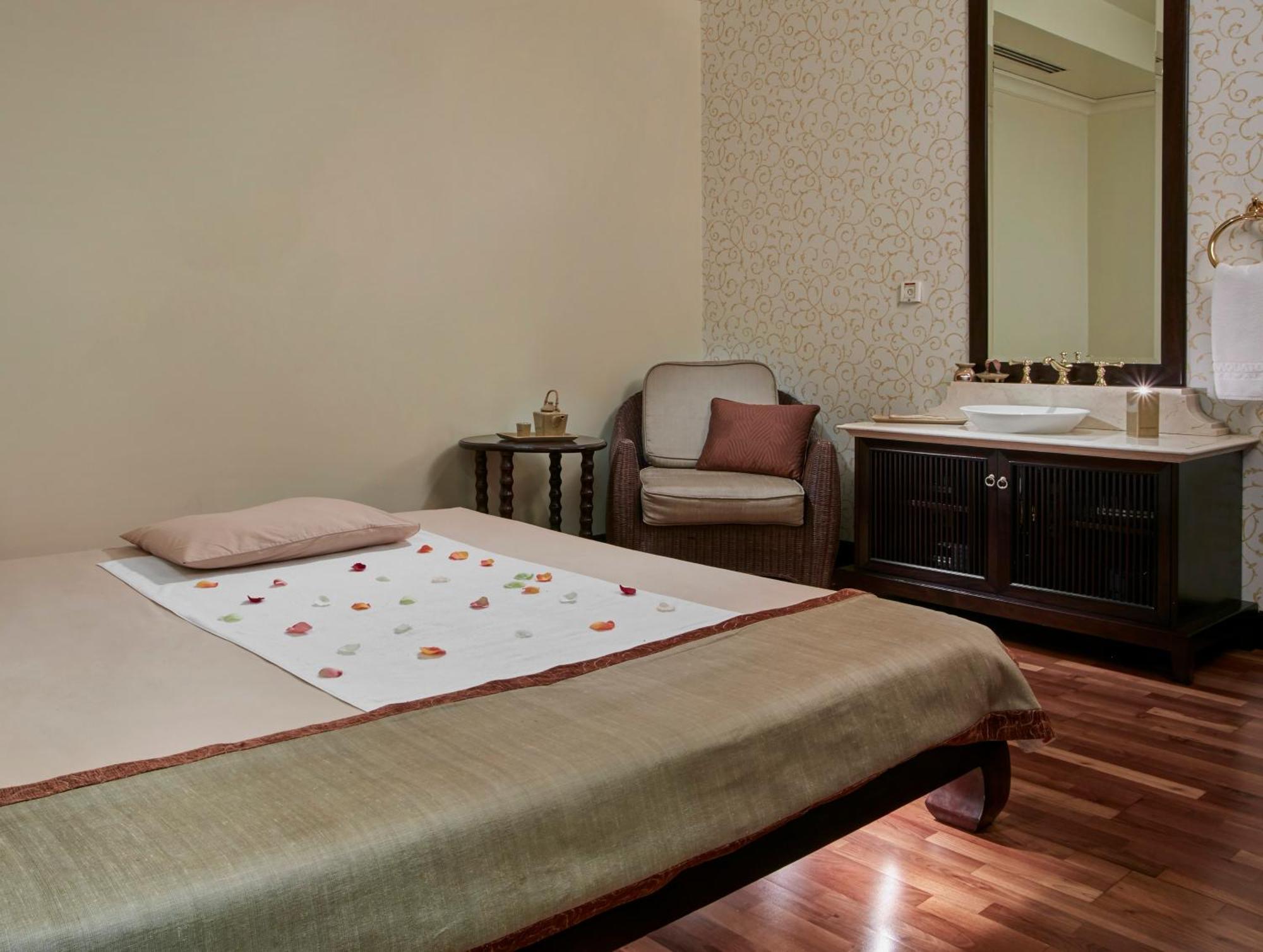 Crowne Plaza Kuwait Al Thuraya City By Ihg Kuwait City Luaran gambar
